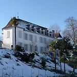 Gæstehus Chateau De Heaas 3*