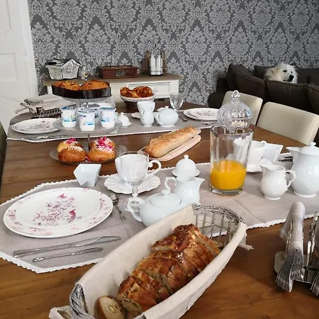 Chateau De Heaas Πανσιόν 3*