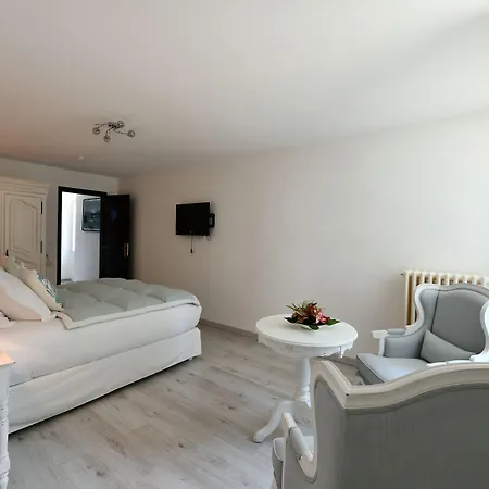 Chateau De Heaas 3* Feas