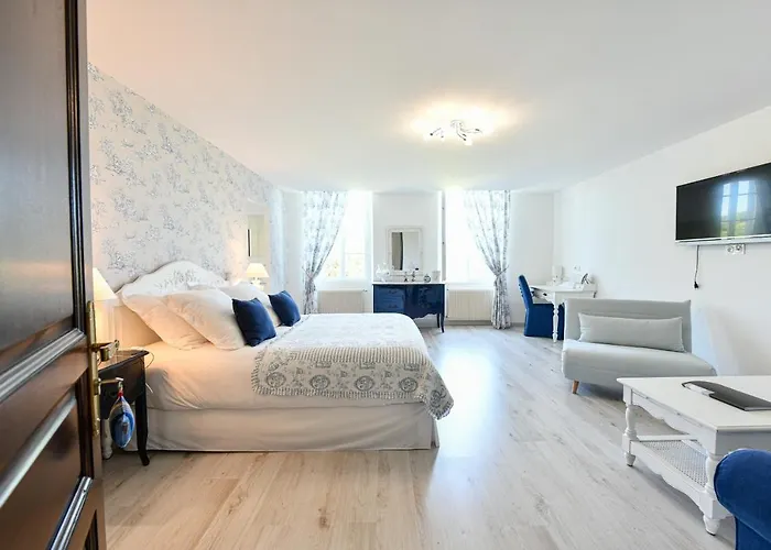 Chateau De Heaas Feas