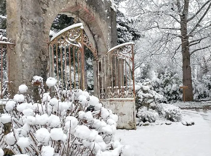 Chateau De Heaas Feas