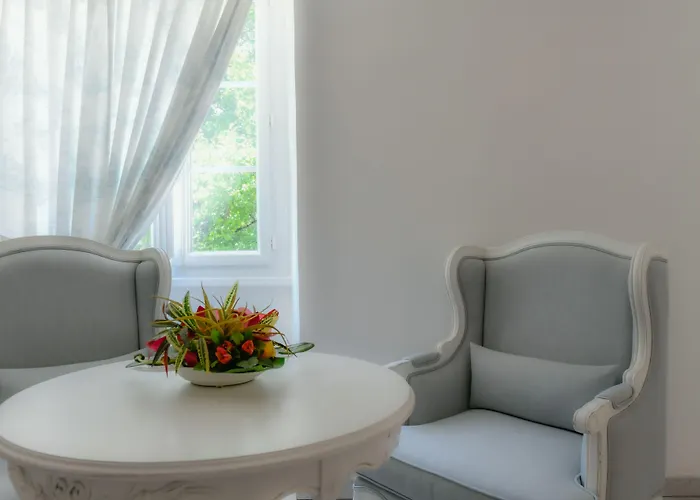 Chateau De Heaas בית הארחה